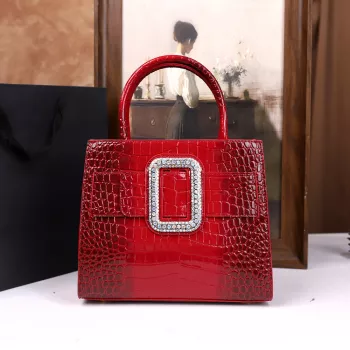 Croc-Embossed PU Handbag: Structured Style & Easy Care